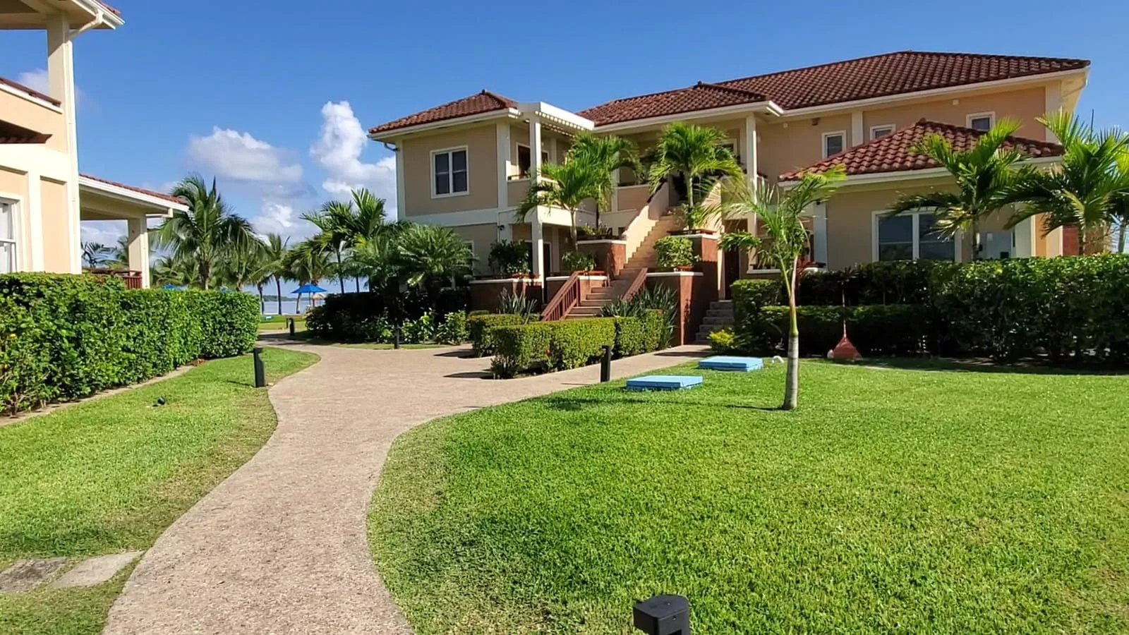 Hopkins Seiri Del Mar Condominium
