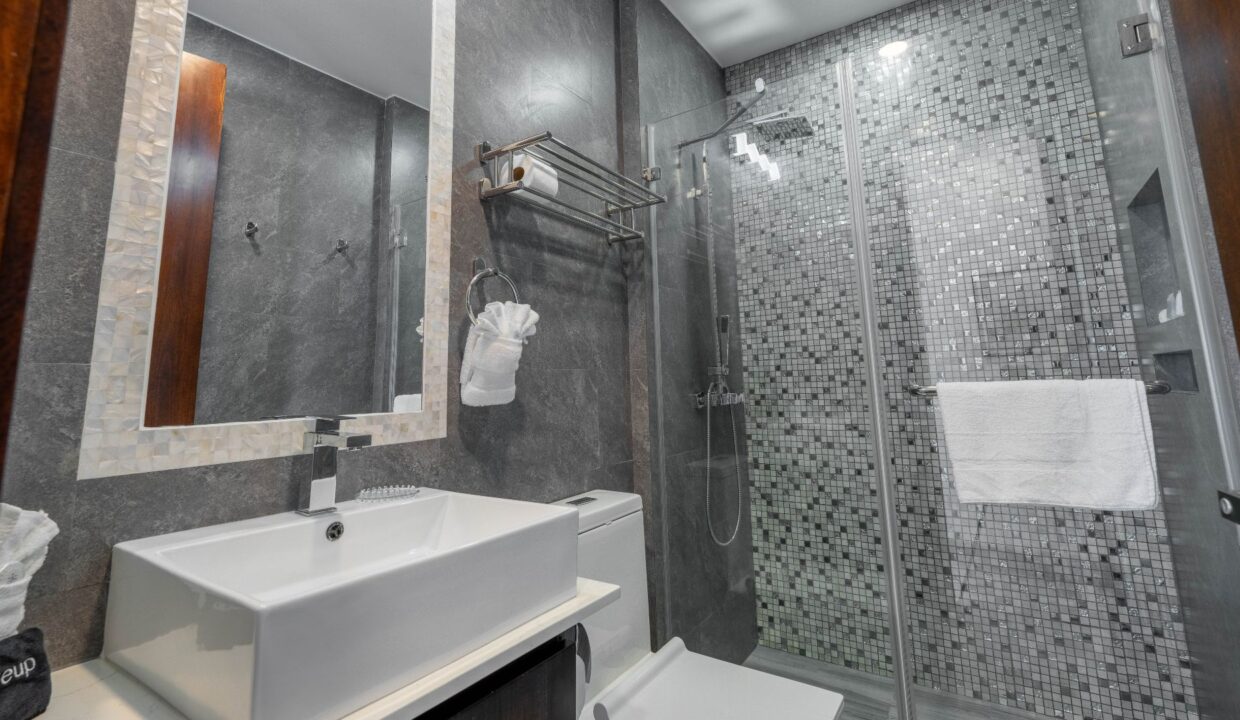 BLU ZEN UNIT T2 – Modern 2 Bedroom, 2 Bathroom 2nd Floor Condo for Sale in Caye Caulker, Belize