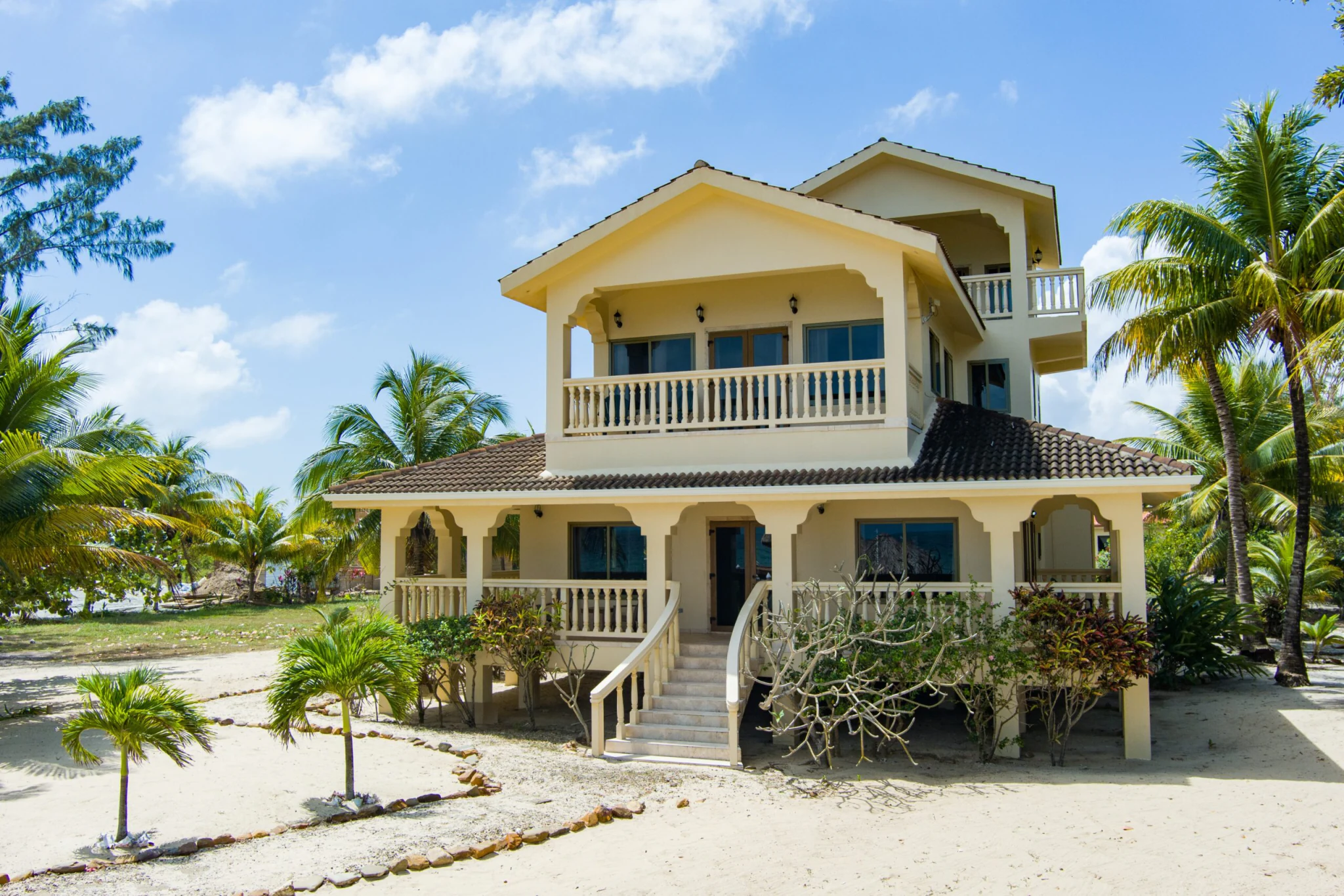 Idyllic Beach Estate with Pier and Staff Quarters