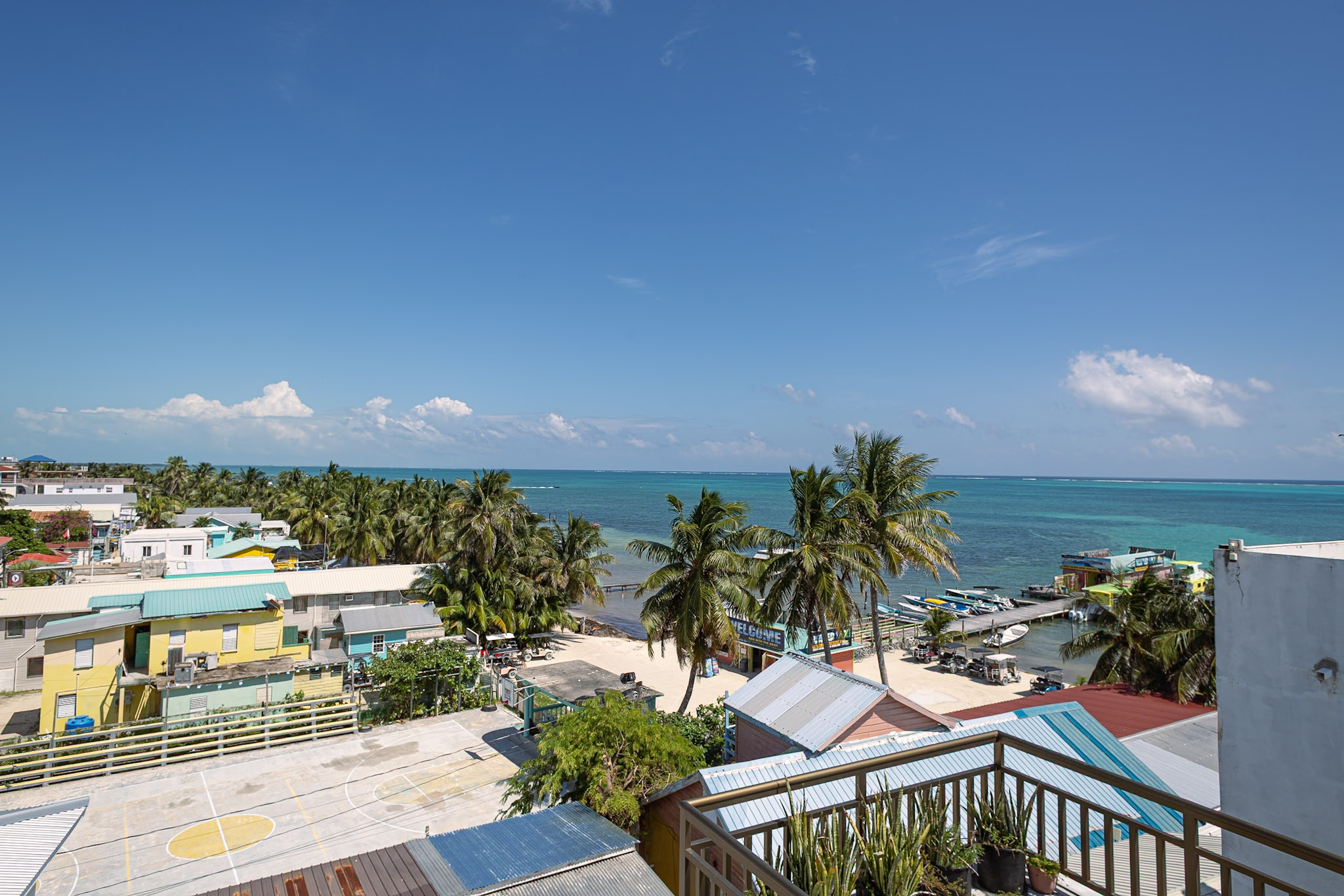 1-Bedroom Condo in Caye Caulker Village With Private Rooftop & Breathtaking Sea Views