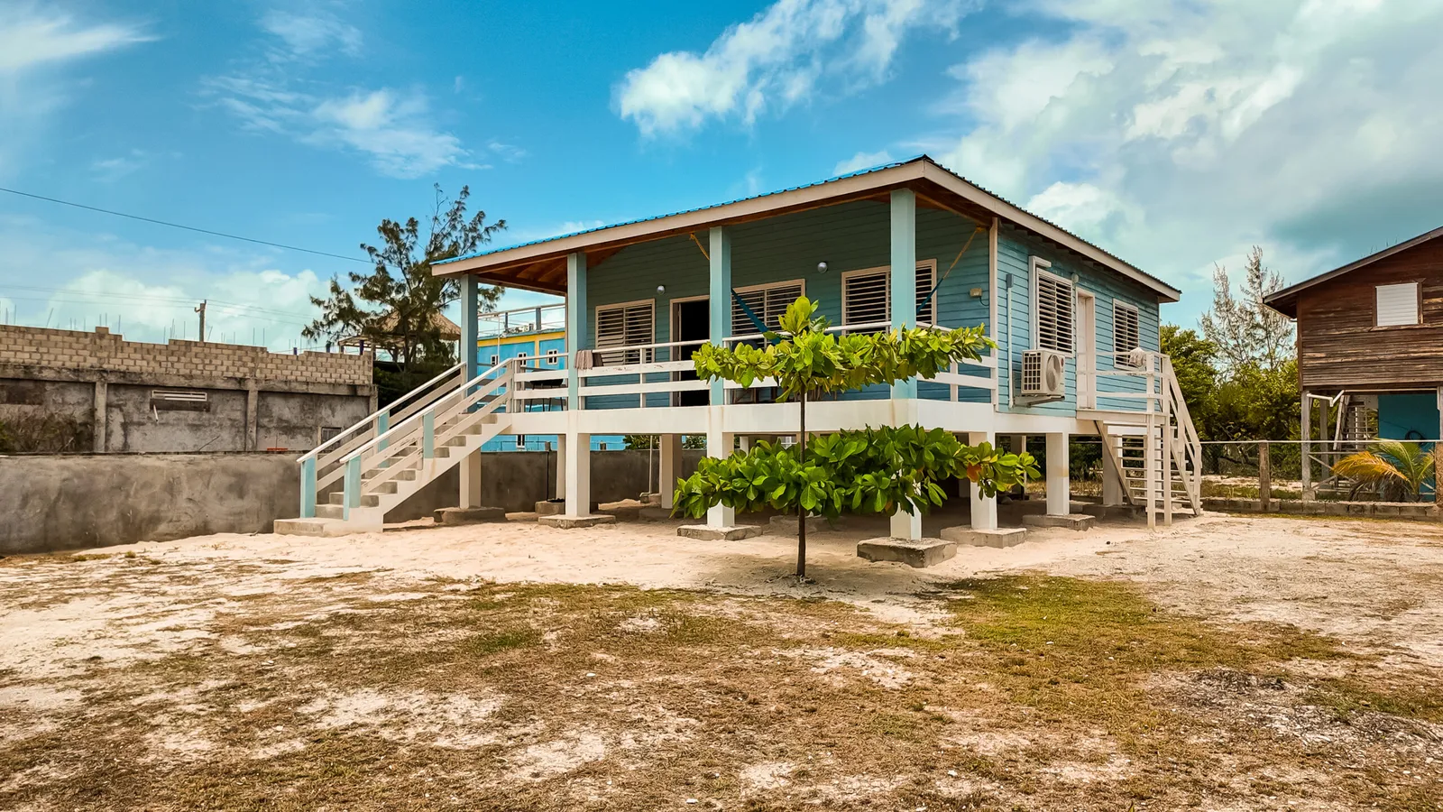 Charming 2 Bedroom Home By the Sea – South Caye Caulker