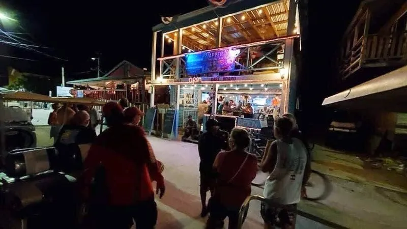 Tapper’s Dive Bar