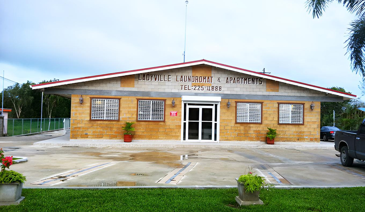 Commercial Property – Laundromat and Apartments Building for sale in Ladyville