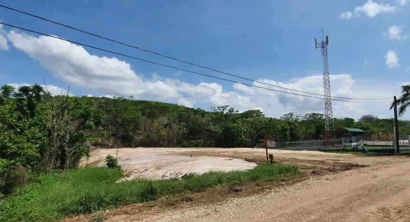 CY86: 0.94 ACRE RESIDENTIAL LOT IN RIVERWALK, CAYO DISTRICT! RETIRE IN BELIZE! - Image 2