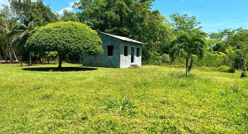 Double lot Trial Farm Village, Orange Walk District, Belize
