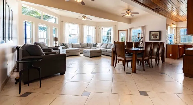 Five Bedroom Beachfront Penthouse At Bermuda Beach Resort!