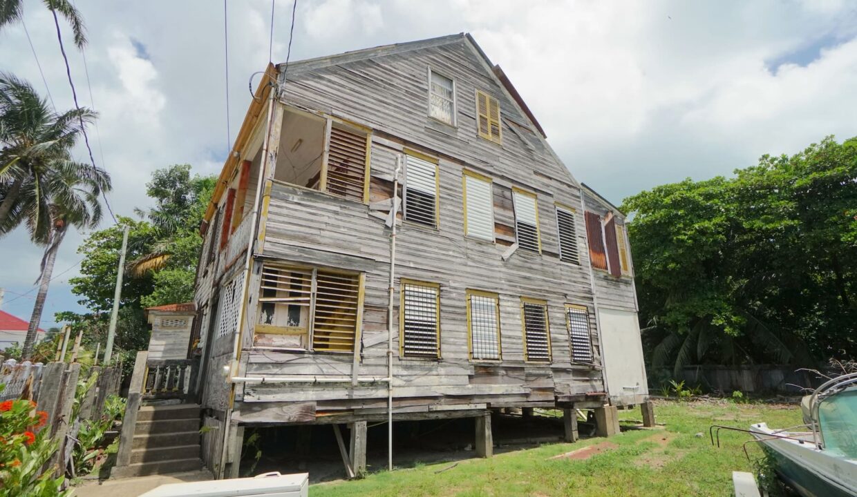 Fixer-Upper Property along Mason Alley, off North Park Street, Belize City