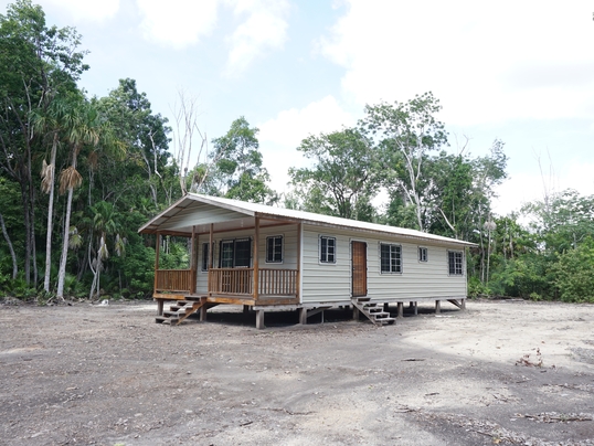 H4444 – Mennonite House in Consejo Shores