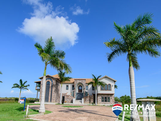 H9201 – The Chateau – An Entertainer’s Dream