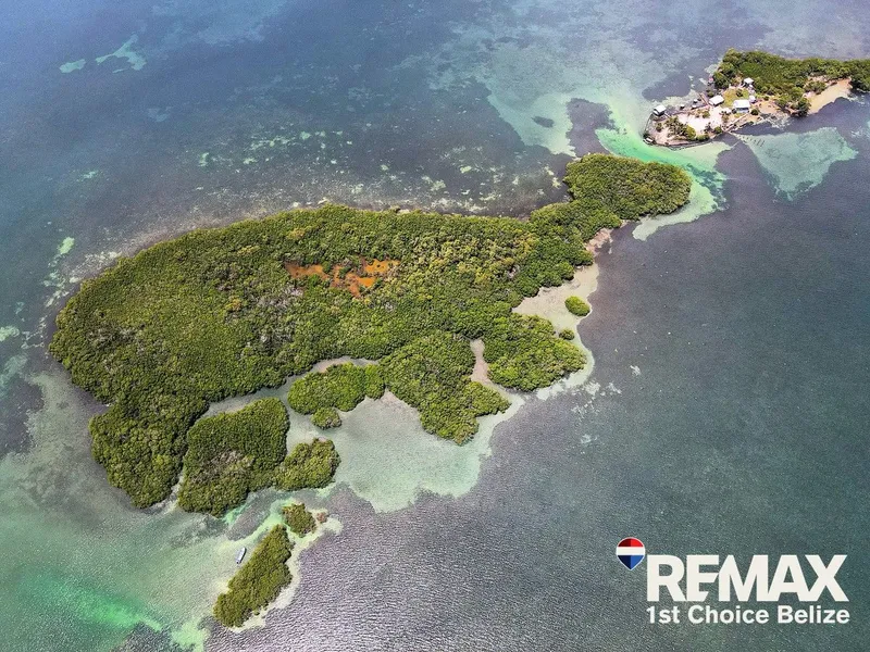 HL - I3399 - 19.81 Acre Private Island Resort Site