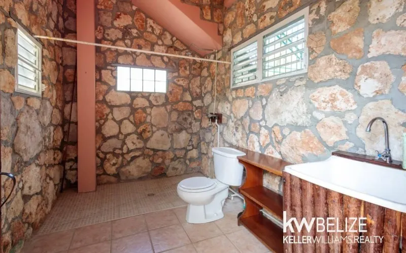 Prime Multi-Unit Investment Property in Progresso Corozal