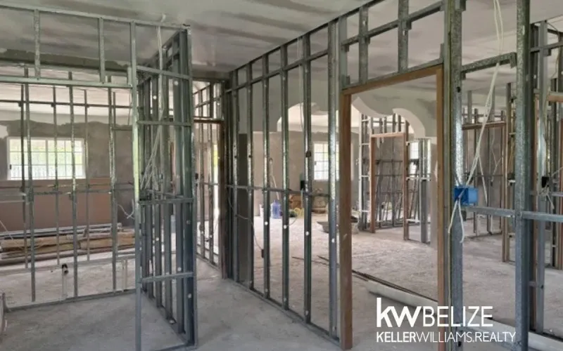 Unfinished Home in Carmelita