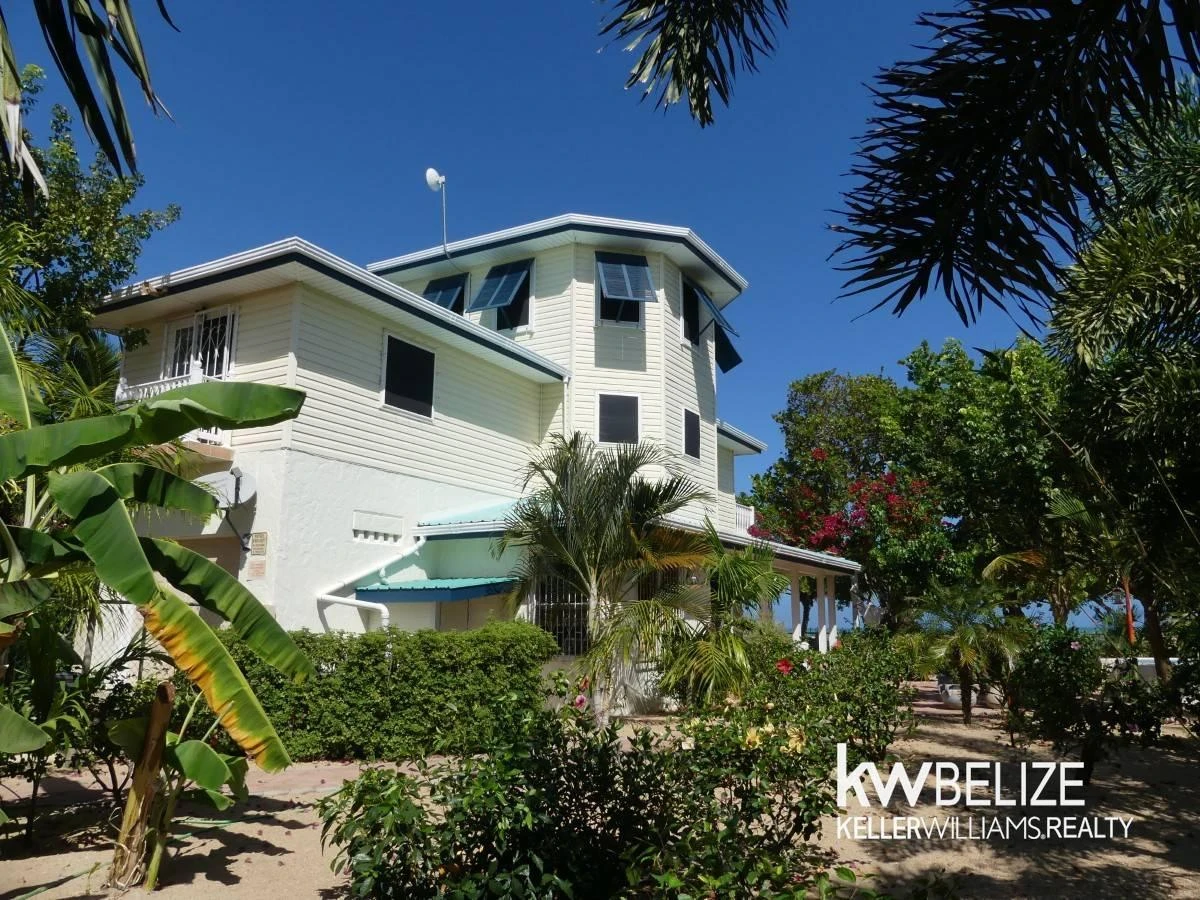 200 Placencia Road