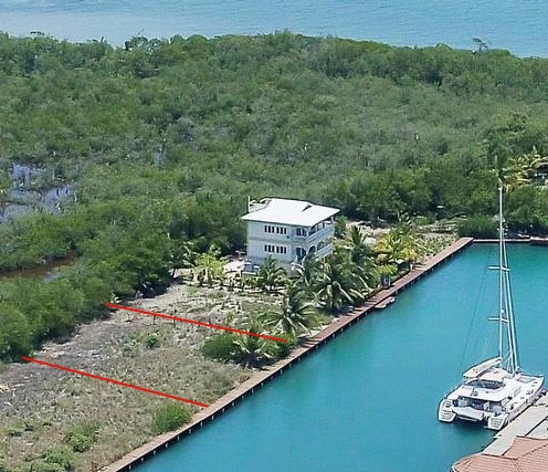 Placencia Caye Seafront Lot with Boat hookup