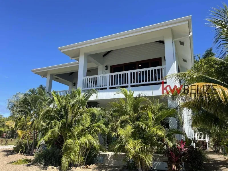 Placencia Road