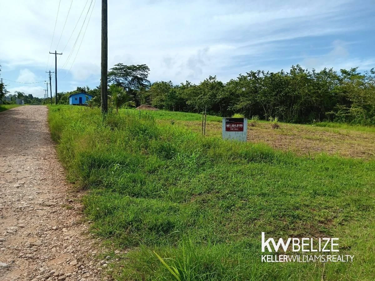 Residential Lots Santa Elena Cayo District