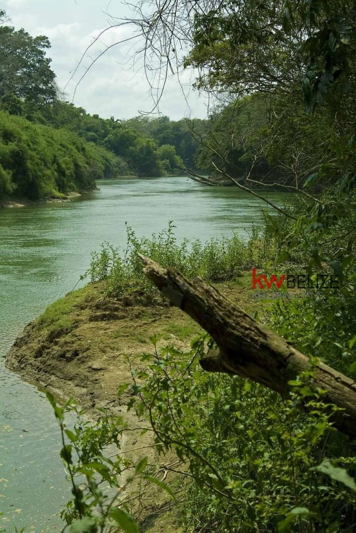 #Riverside Property with 7,000 Feet Riverfrontage