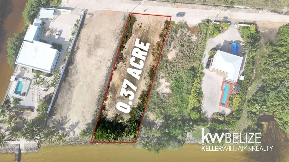 Seafront Lot for Sale in Corozal