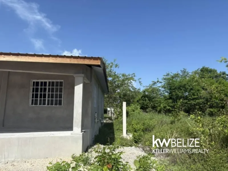Unfinished Home in Carmelita