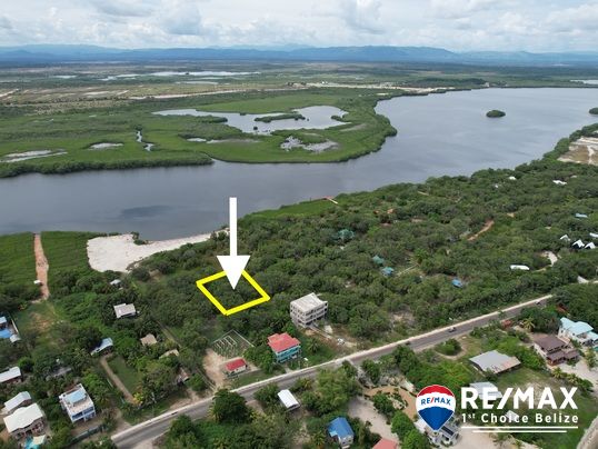 L8848 – Lot nestled just off the main road in a peaceful neighborhood