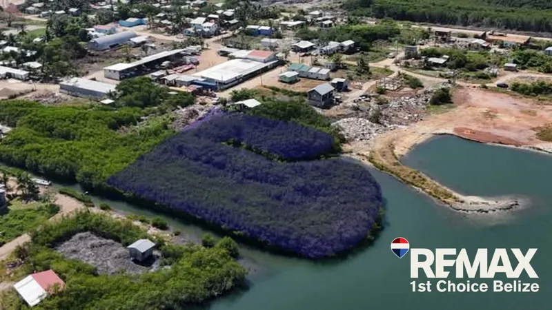 Lagoon front parcels in Seine Bight