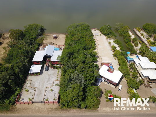 L2454 - Lagoon lot with opportunity to purchase seafront home