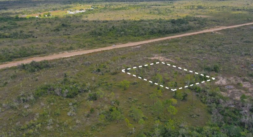 Large Residential Lot in Crooked Tree Village, Belize