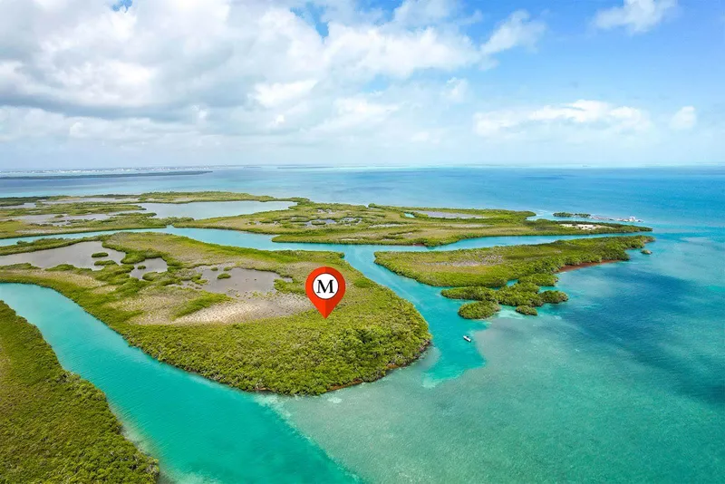 5 Acres of Exclusive Seafront Property on Drowned Caye