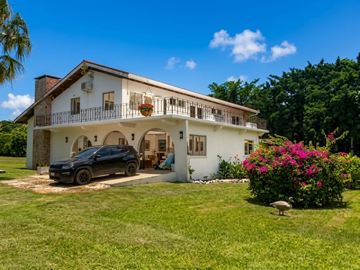 Coastal Elegance — SeaView Compound