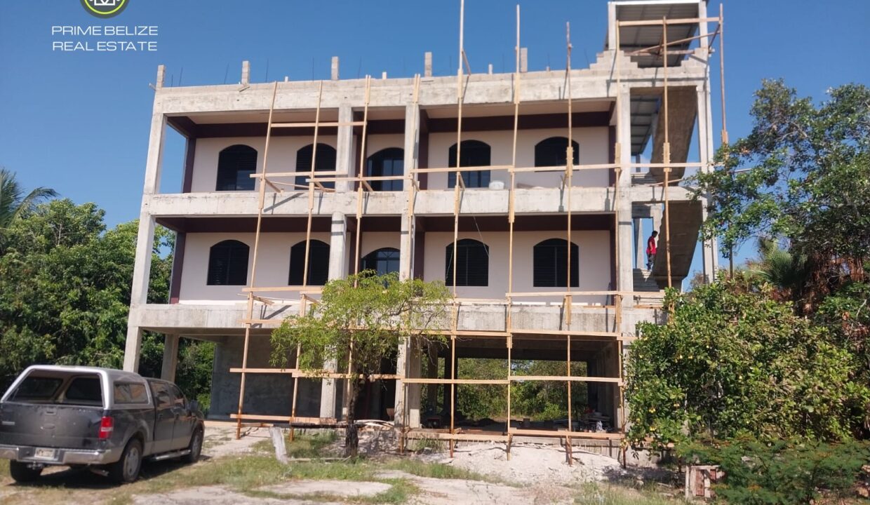 PC0024- 3-Bedroom Penthouse Apartment-Seine Bight Village, Placencia Peninsula, Belize