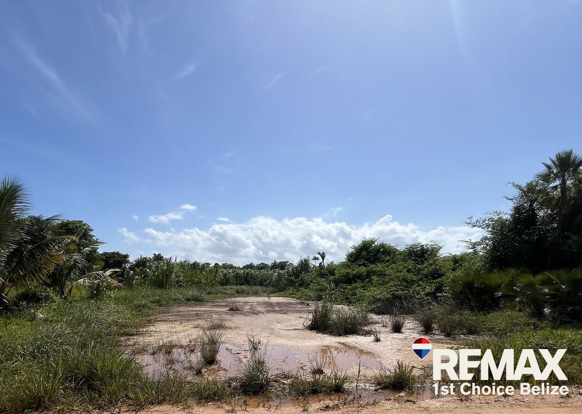 L3612 - Peaceful Homesite in Phase 3-Minutes to the Sea