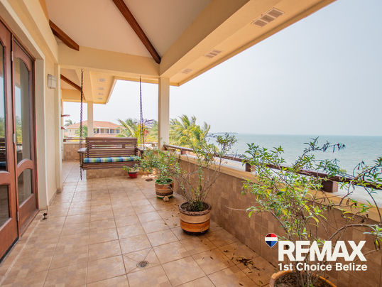 C9215 - Penthouse Condo at Seiri Del Mar Beachfront H3