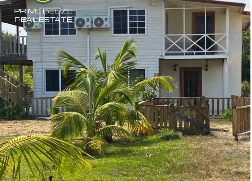 PH0072 – Two Residential homes off grid – Selena Village 5 miles to Spanish lookout