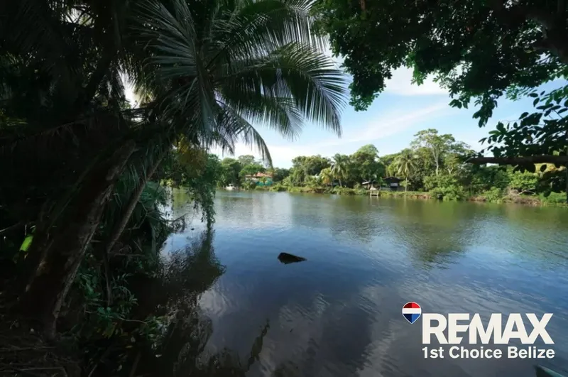 L1555 - Prime 5-Acre Estate Lot On the Sittee River Lot 6