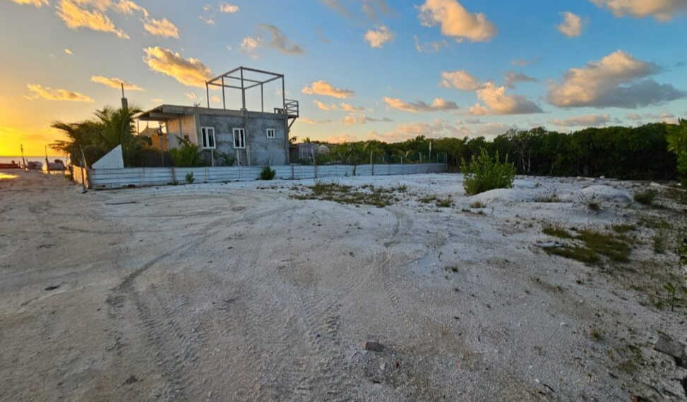 Prime Lot Near The Sea- North Island