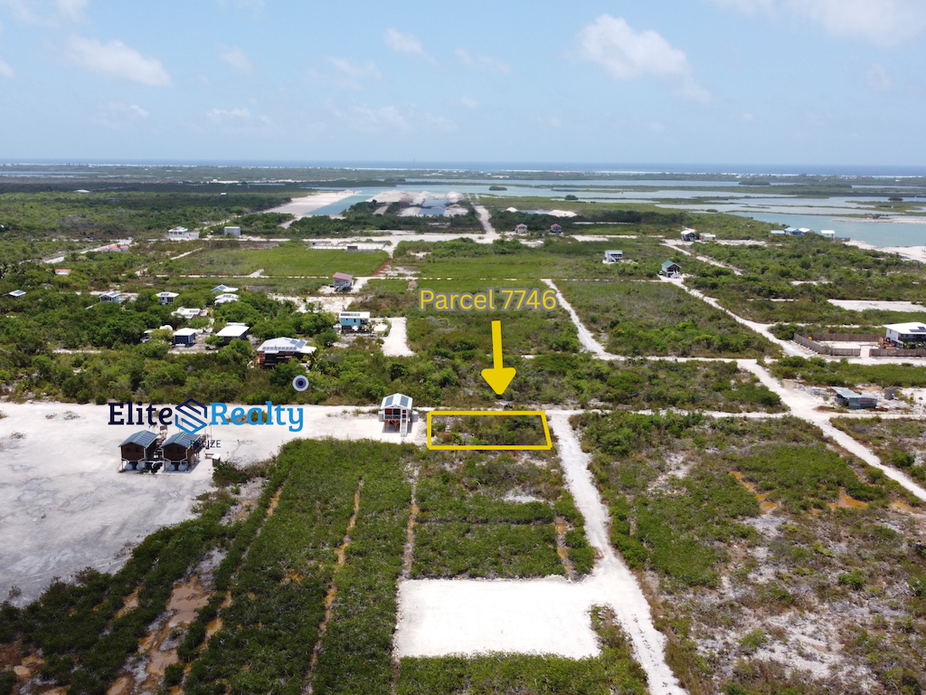 Prime Secret Beach Property with Street Frontage