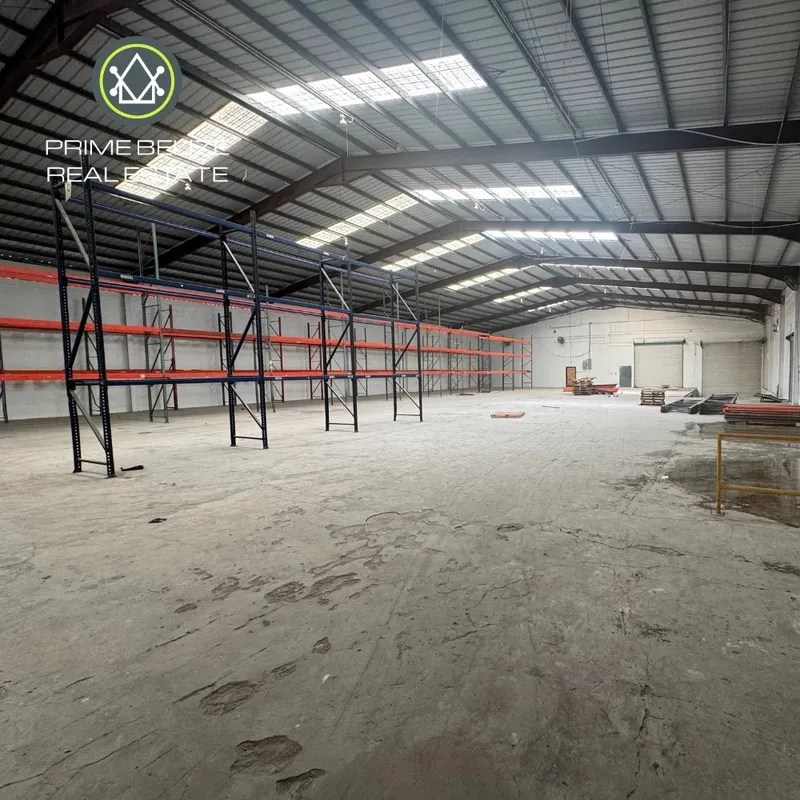 PB0039 – 32,000 SQ FT Commercial Warehouse for Sale – George Price Highway, Belize City
