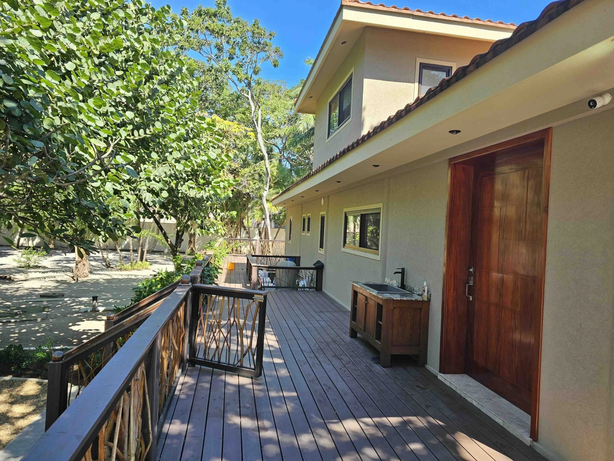 PH0011 – Luxurious Beach Estate – Placencia Peninsula