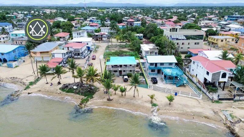 PH0048 – Charming Beachfront Property in Southern Belize