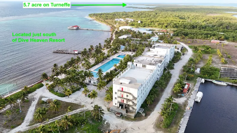 PI0050 – Remarkable 5.788-Acre Beachfront Property on Turneffe Atoll, Belize | Near Belize Dive Haven