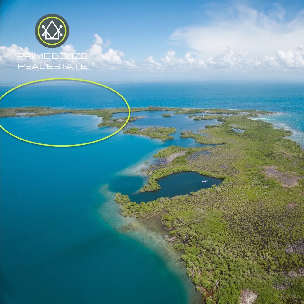 PI0053 – Rare 31-acre private island – Nine Adjacent Parcels – Lark Caye Range, 5 miles east of Placencia Village – Stann Creek