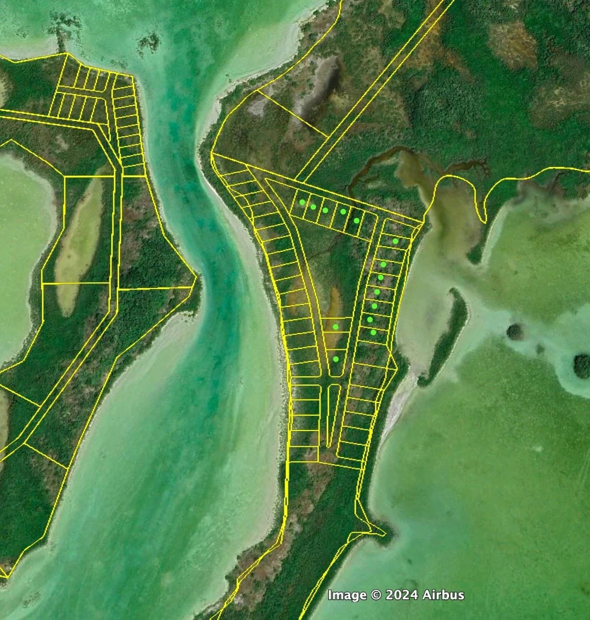 PL0073 – 14 Prime Lots for Sale in North Ambergris Caye