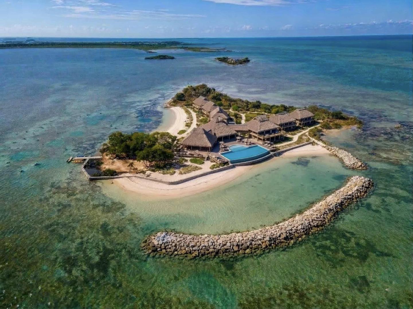Turquoise Caye