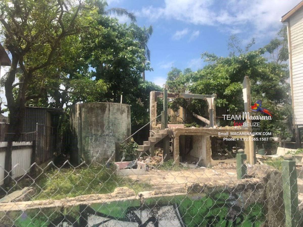 Residential or Commercial Lot in Belize City