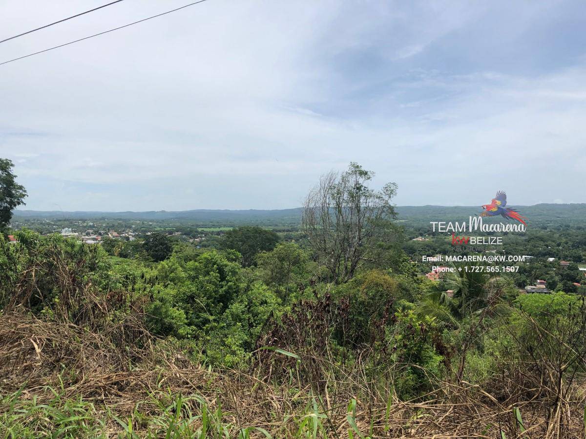 Beautiful Hilltop Lot in Santa Elena