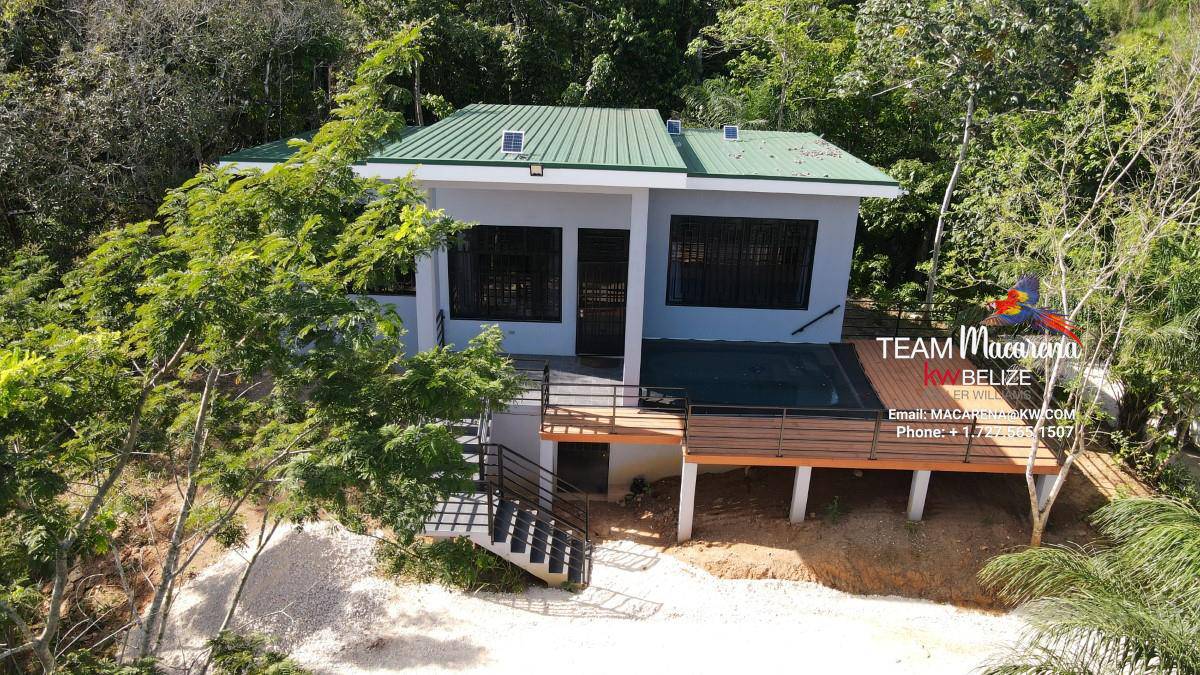 Fully Furnished Home with Deck Pool