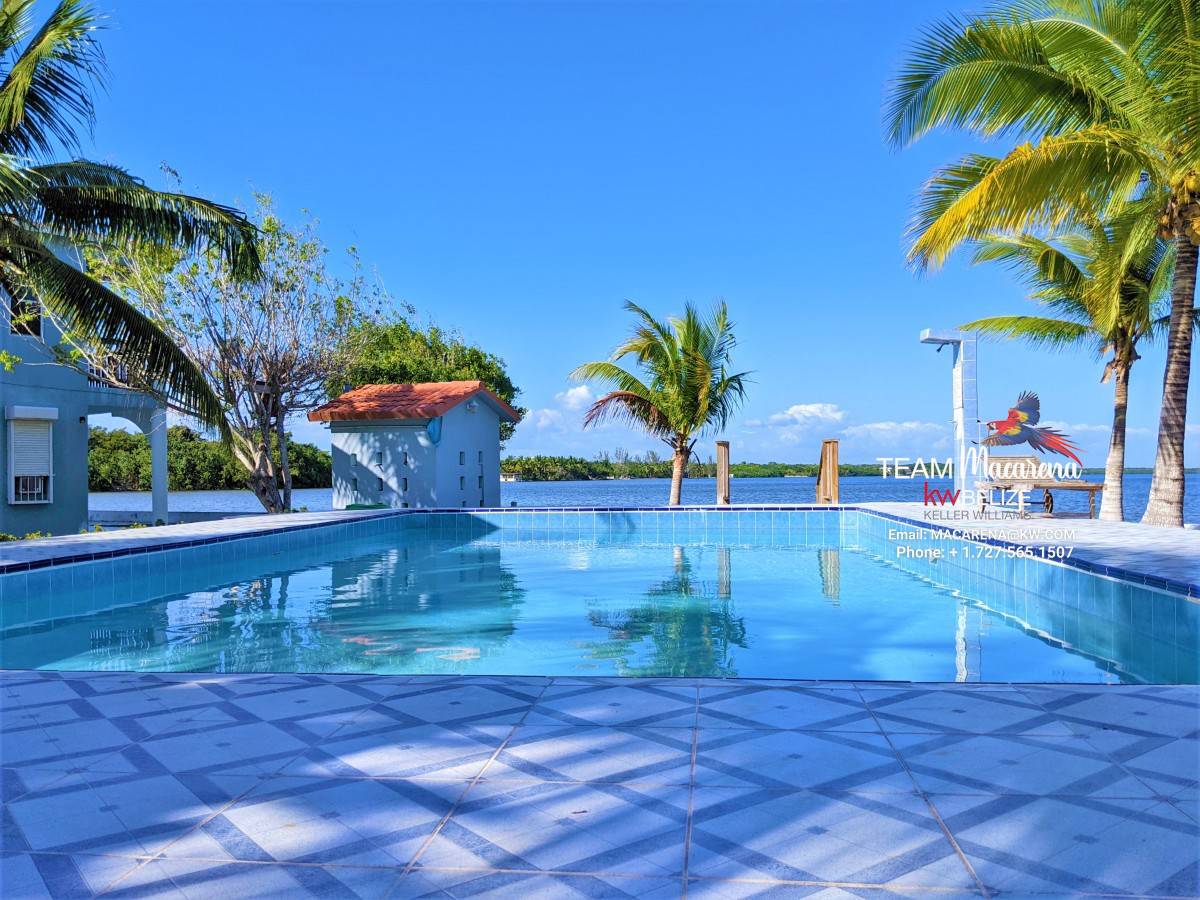 Spacious Home in Tarpon Cove Estates
