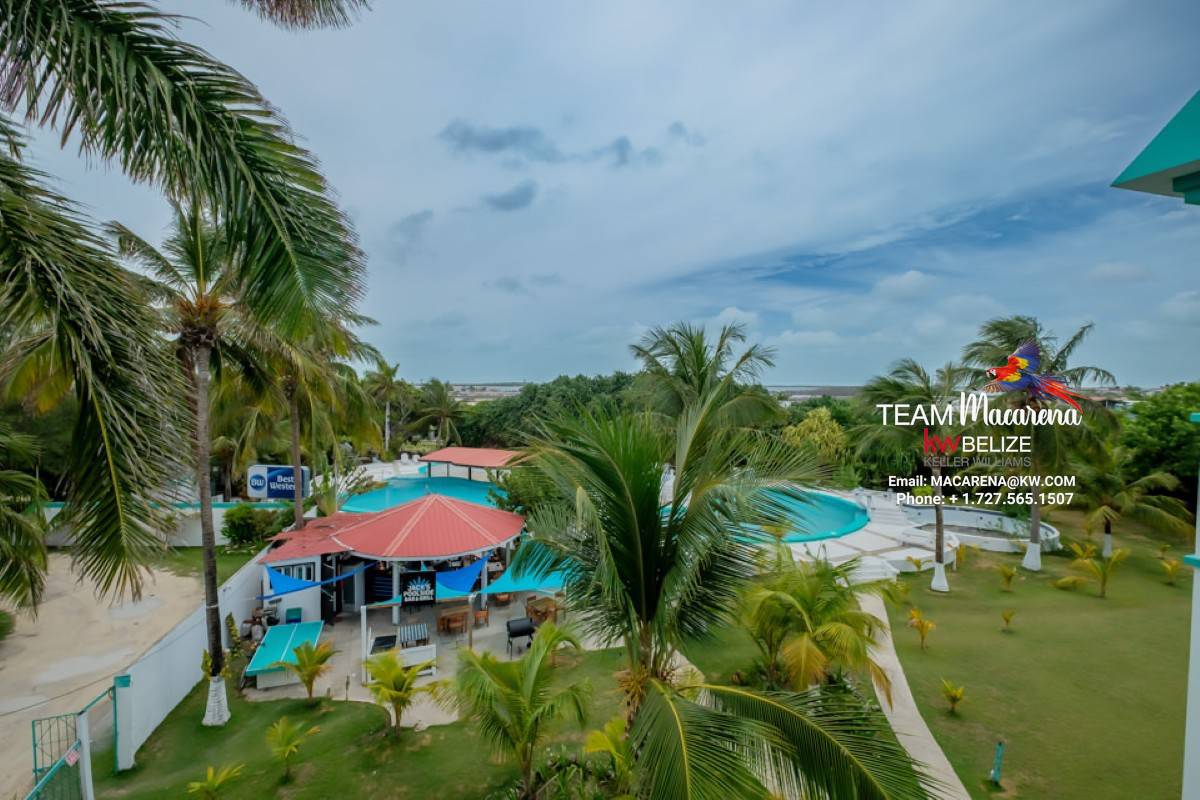 Fully Furnished 1-bedroom Condo at Grand Baymen Gardens