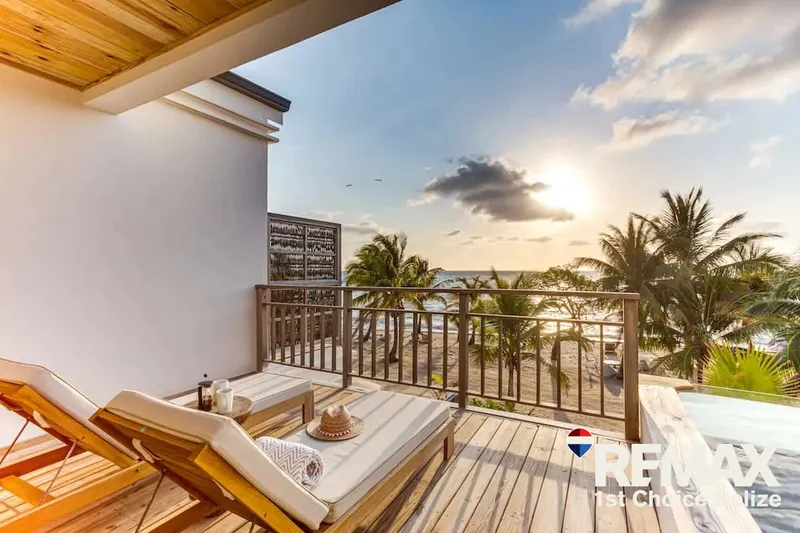 Rare Oceanfront Loft with Private Plunge Pool