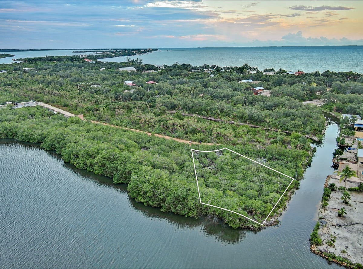 Maya Beach, Placencia, Stann Creek District